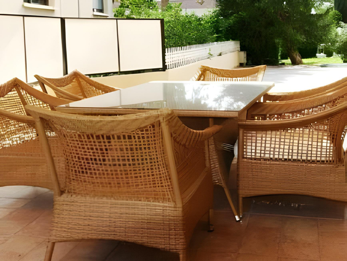 Others 5, Patatas Villa