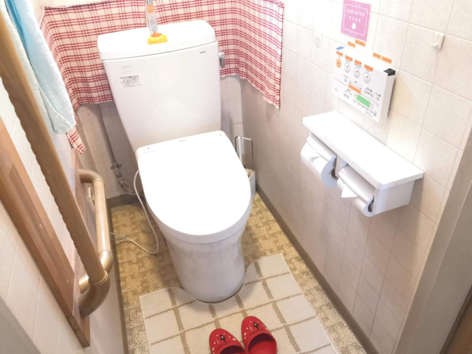 Bathroom 2, Tiny GuestHouse Umekoji 梅小路, Kyoto