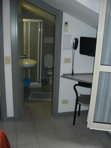 Bathroom 4, Hotel Danio Lungomare, Savona
