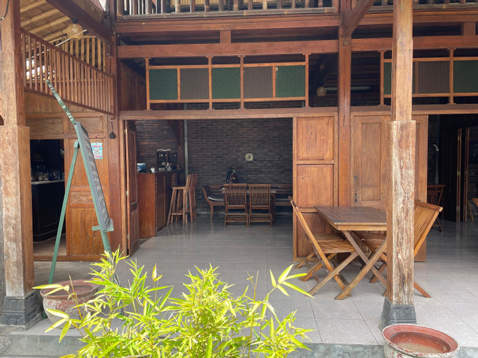 Exterior & Views 2, Saka Homestay Boutique & Cafe, Magelang