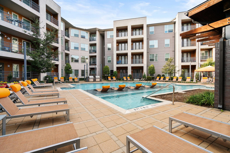Sport & Beauty 2, Kasa Dallas Love Field-Medical District Apts, Dallas