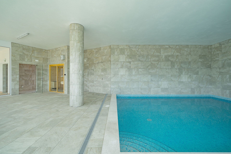 Sport & Beauty 5, Lagos Marina View 1 With Pool by Homing, Lagos