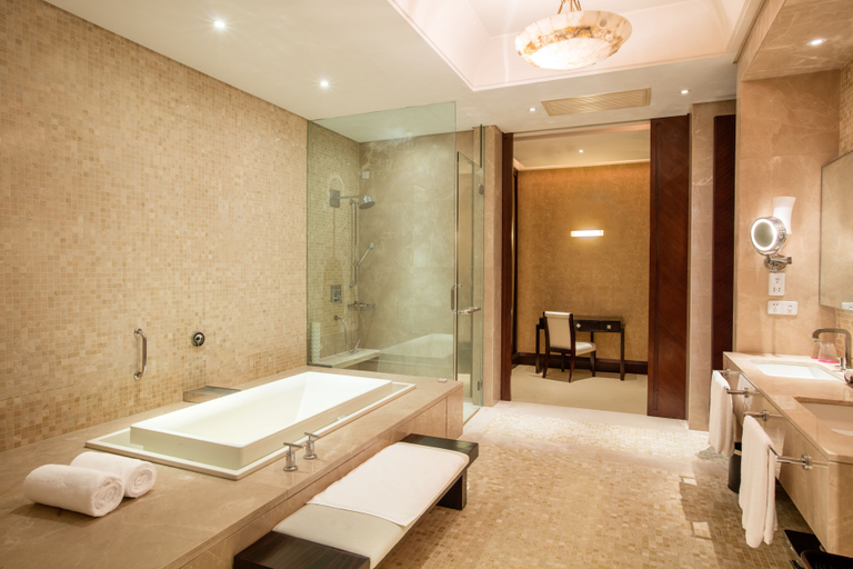 Bathroom, Changshu Zhongjiang Dekin Hotel, Suzhou