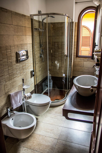 Bathroom 4, B B Villa Liliya, Catania