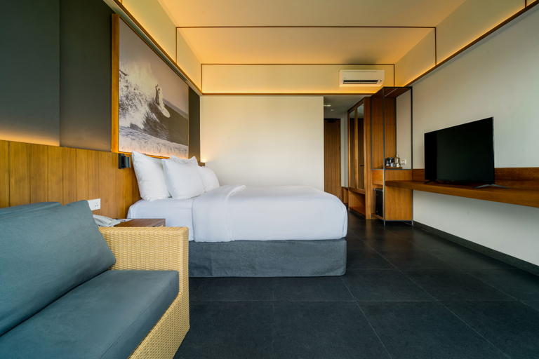 The Line Canggu Room Type - Deluxe King