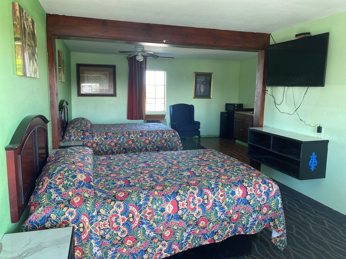 Bedroom 1, Jacks motel, Orleans