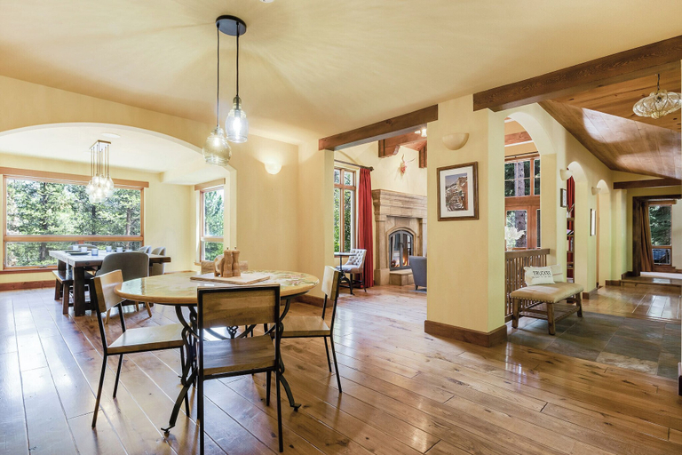Others 5, Star Haven Retreat 5 BDR Stunner!, Nevada