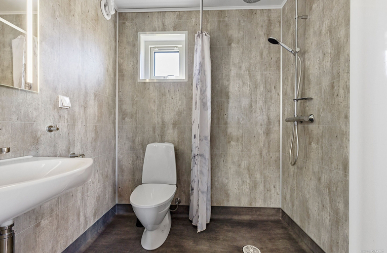 Bathroom 5, First Camp City Strömstad, Strömstad
