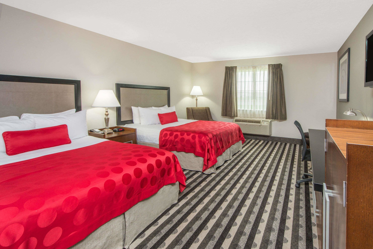 Bedroom 3, Ramada by Wyndham Springfield North, Sangamon