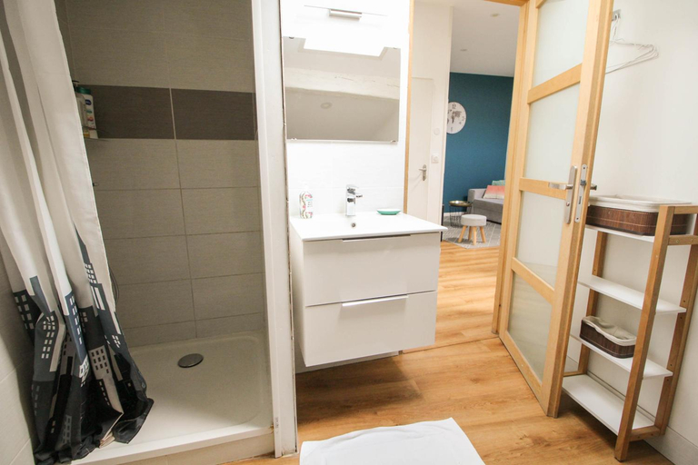 Bathroom 9