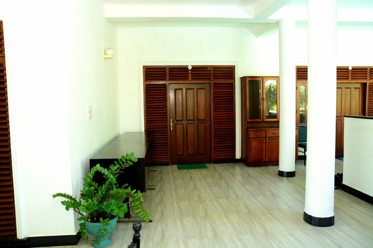 Others 4, I Villa 999, Habaraduwa