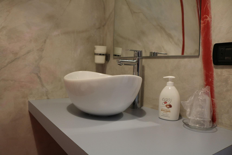 Bathroom 4, Suite Napoli Riviera, Napoli