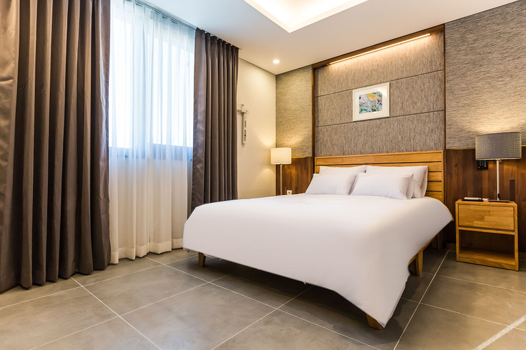 Bedroom 3, Jeju City Hall Hotel, Jeju