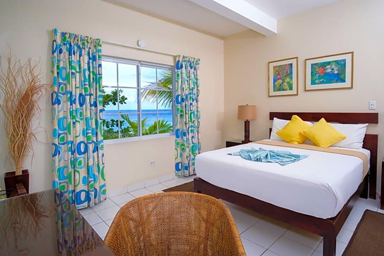 Bedroom 3, Hibiscus Lodge Hotel