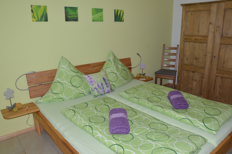 Bedroom 5, Ferienwohnung am Brunnen, Emmendingen
