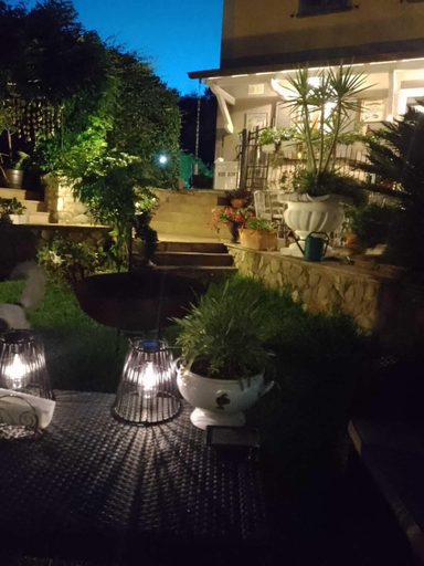 Exterior & Views 2, jasmine cottage, La Spezia