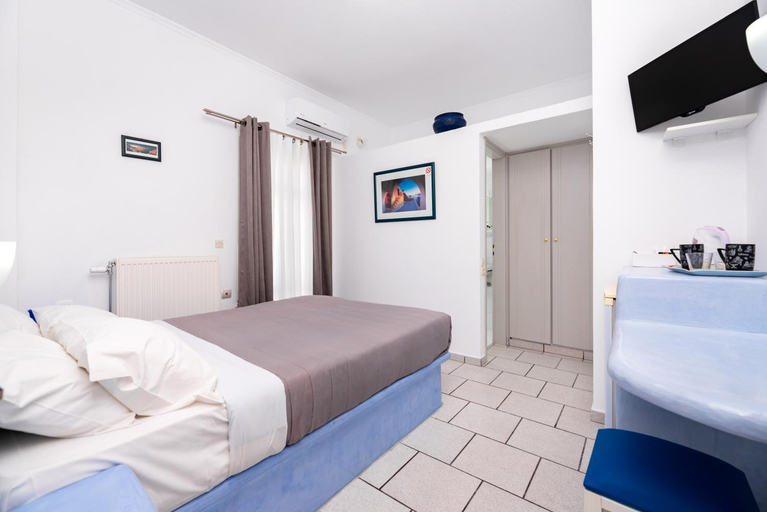 Bedroom 2, Fortuna Perissa, South Aegean
