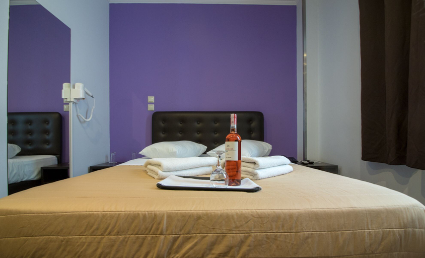 Bedroom 4, Cosmopolit, Attica