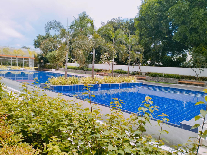 Others 5, Tropical Studios at Symfoni Bossa, Cebu City
