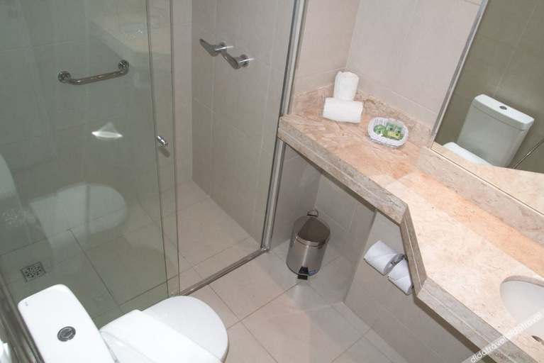 Bathroom 3, Bristol Imperatriz Hotel, Imperatriz