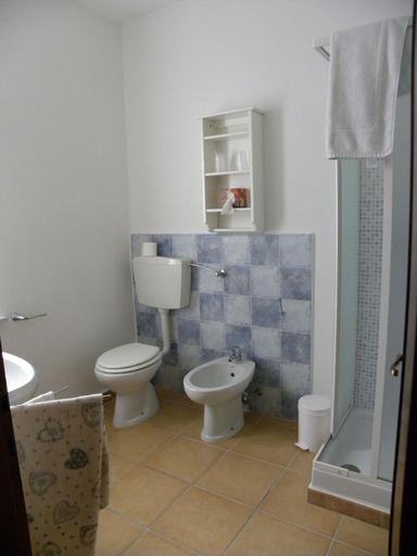 Bathroom 5, La Castagna Matta, Parma