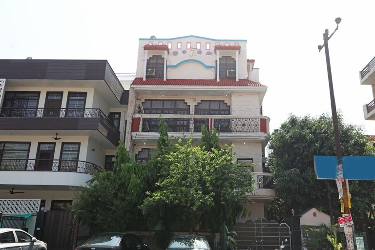 Hari Villa Residency Near metro Hospital, Gautam Buddha Nagar