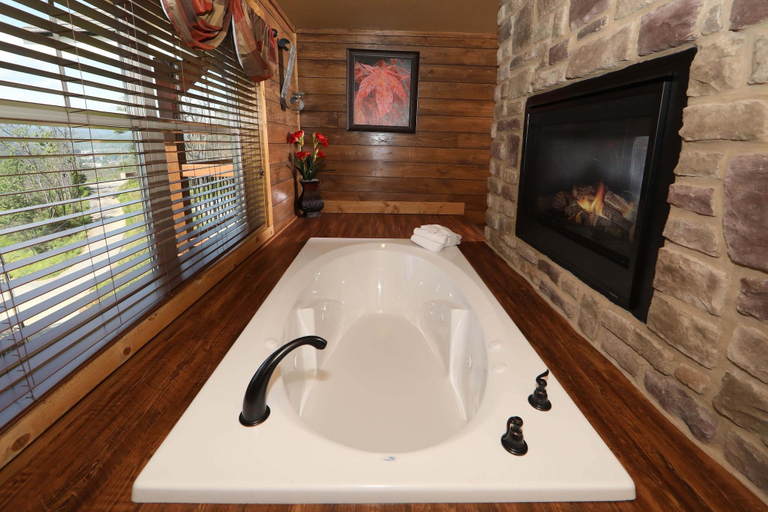 Bathroom 4, Above It All - Four Bedroom Cabin, Sevier