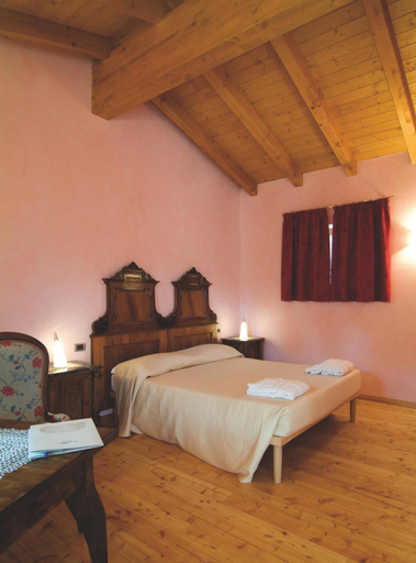 Bedroom 12