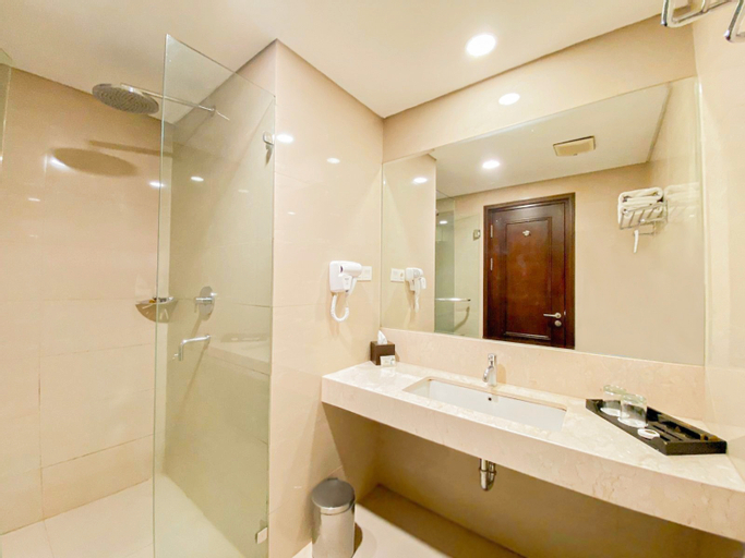 Bathroom 17