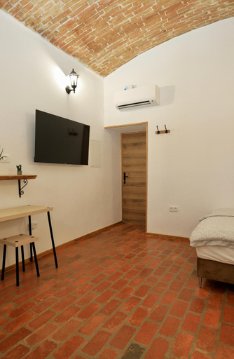 Others 5, Podroom Apartments, Ljubljana