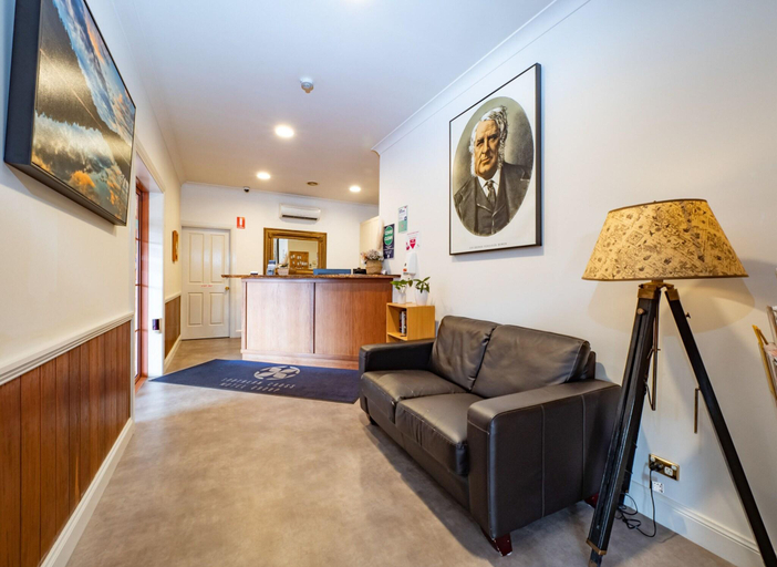 Public Area, Bowen Inn Motel, Lithgow