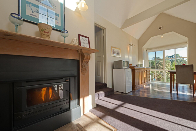 Others 4, Crabtree River Cottages, Huon Valley