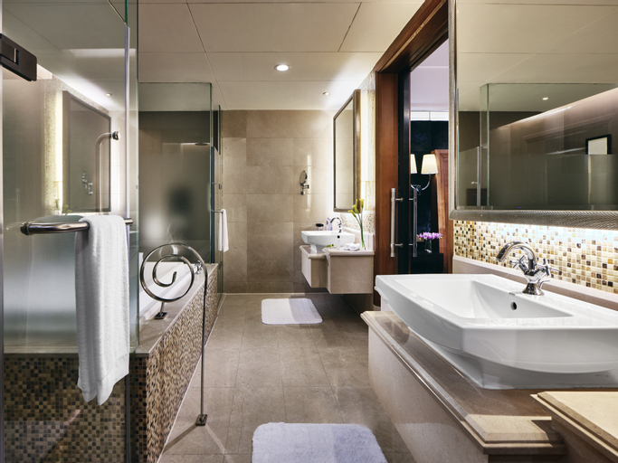 Bathroom 4