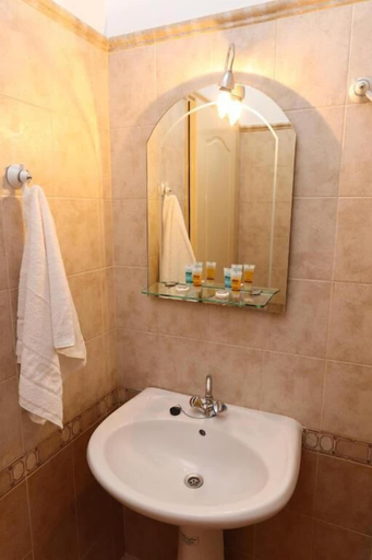 Bathroom 4, Angela, Central Greece