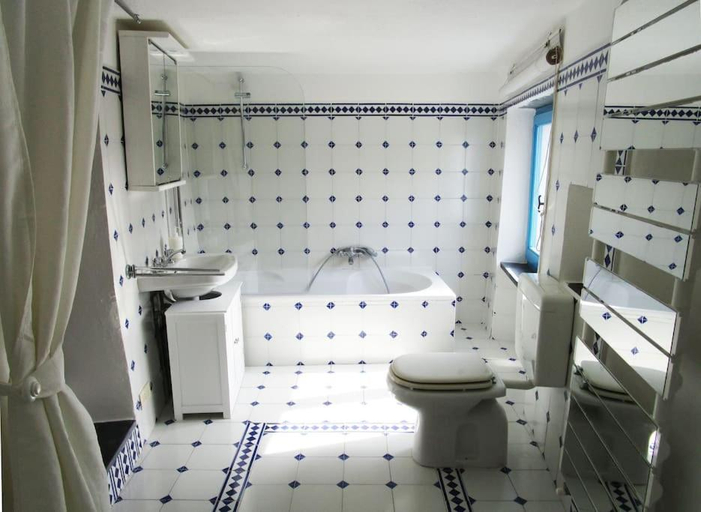Bedroom 3, The Cinque Terre nest, with terrace and view, La Spezia