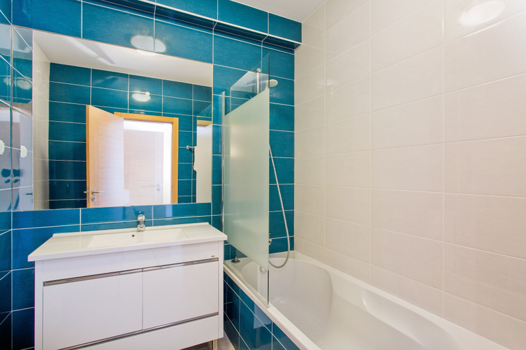 Bathroom 3, Albufeira Sunny Apartment 3 by Homing, Albufeira