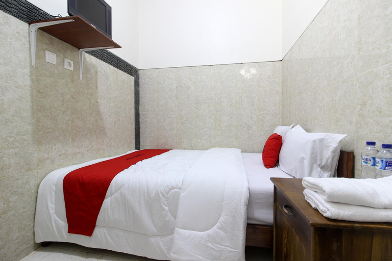 Bedroom 8