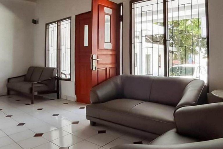 Public Area 3, RedDoorz Syariah @ Jl Raya Sukabumi, Sukabumi