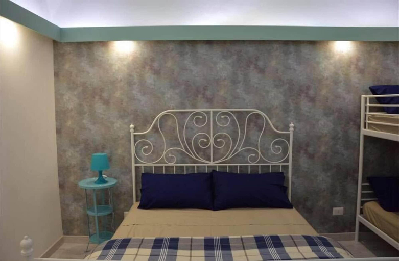 Bedroom 3, Costantino Home, Napoli