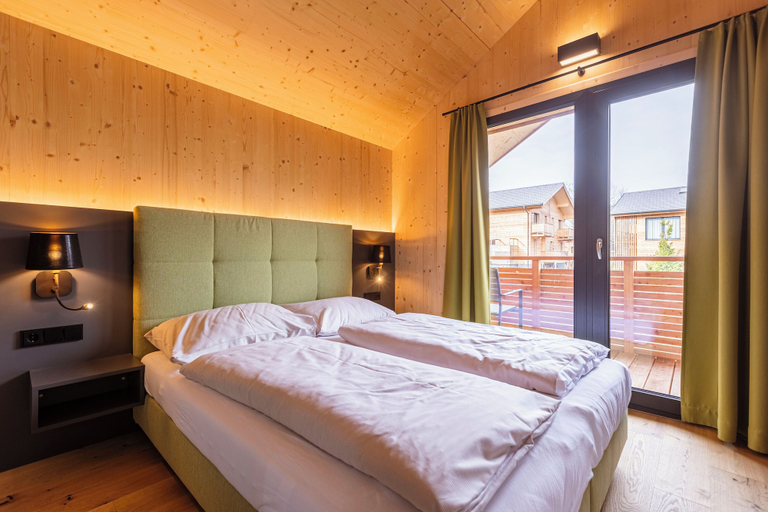 Bedroom 2, Kreischberg Pool Villas & Penthouses by ALPS RESORTS, Murau
