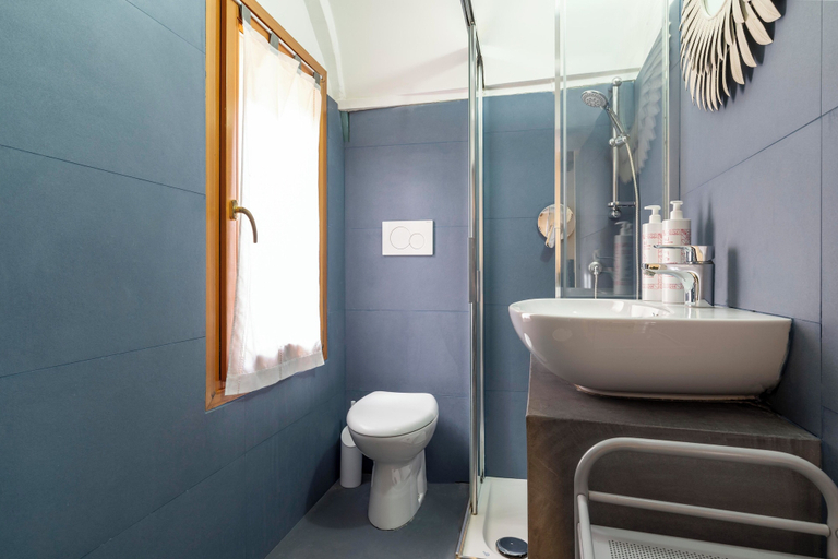 Bathroom 3, Ca' Nova II by Wonderful Italy, Venezia