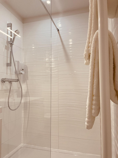 Bathroom 4, Hotel De Ma Tante, Hérault