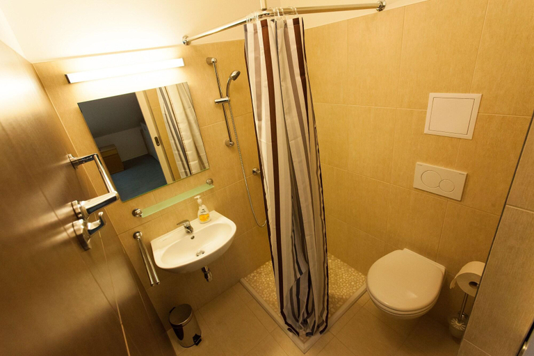 Bathroom 4, Centrum Salvator, Bratislava