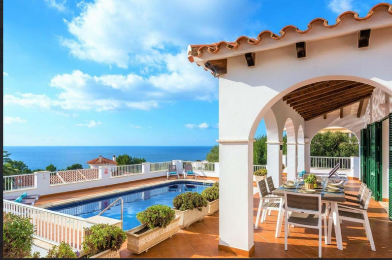 Others 4, Villa Ursula, Baleares