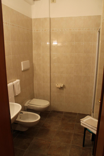 Bathroom 5