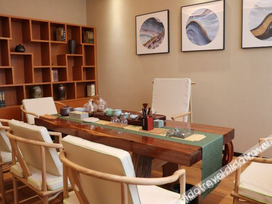 Others 4, Longqi Longhu Hotel, Chuxiong Yi