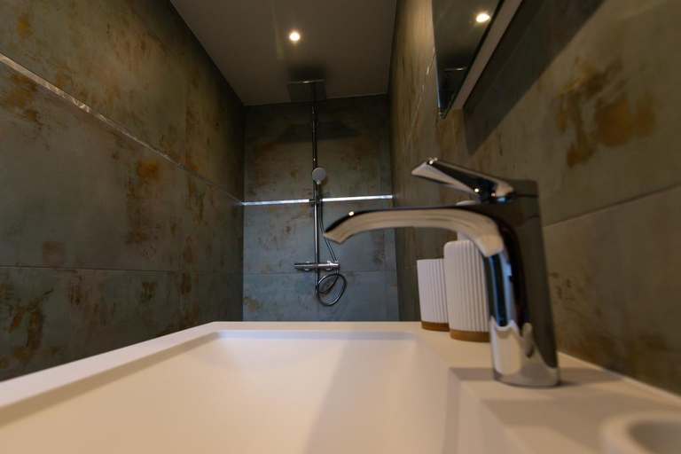Bathroom 3, Domaine de Chabanne, Drôme
