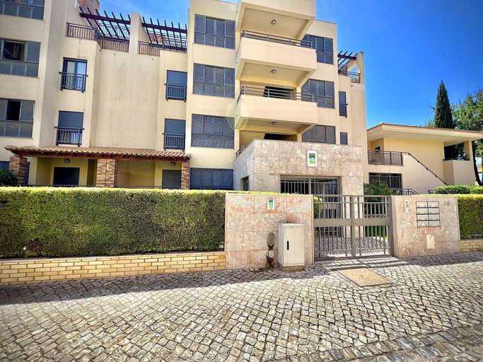 Exterior & Views 2, Vilamoura Prestige 2 With Pool by Homing, Loulé