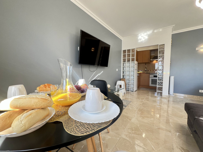 Food & Drinks 5, Albufeira Town Apartment by Homing, Albufeira