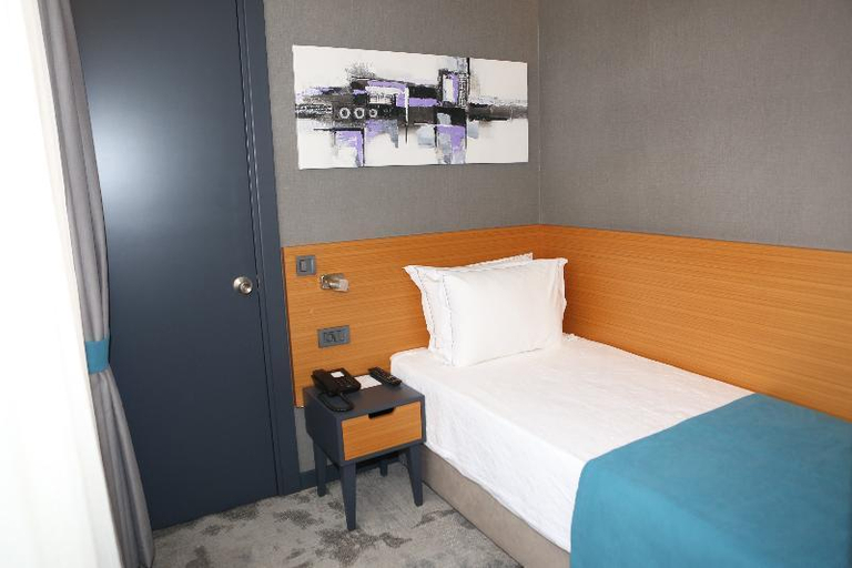Bedroom 4, Sapko Airport Hotel, Bakırköy
